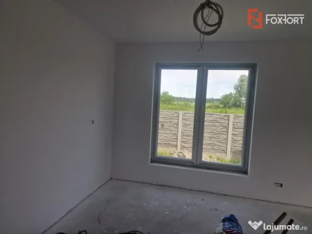 Casa cu 5 camere, 617 mp teren, Mosnita Veche