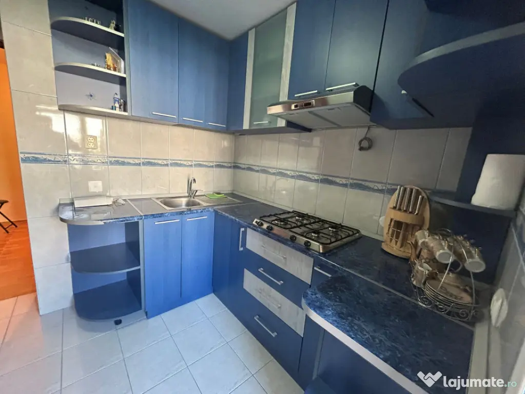 - Apartament 3 camere Buzaului, suprafata 66mp, etaj 2