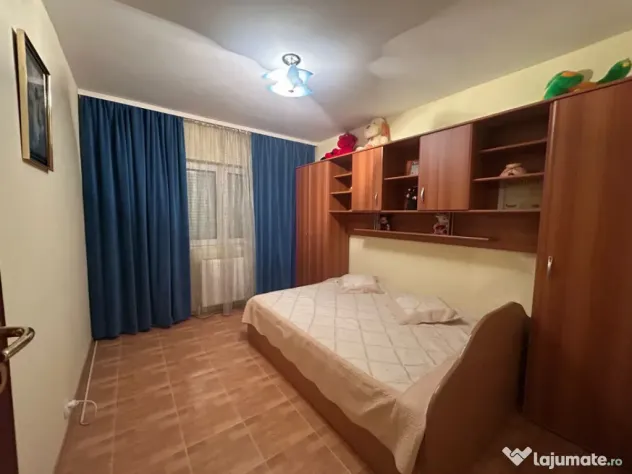 - Apartament 3 camere Buzaului, suprafata 66mp, etaj 2