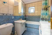 Apartament 3 camere mobilat ,strada Novaci în zona 13 Se... 