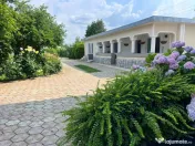 Casa visurilor cu 4000 mp livada roditoare si gradina Dar...