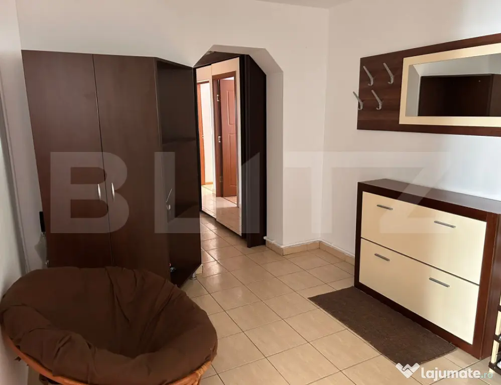 Apartament 3 camere, 71 mp, zona Nicolina