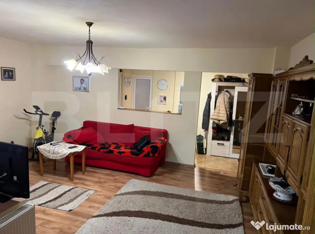 Apartament spațios, etaj 1 | 77 mp + 2 balcoane (93 mp tota