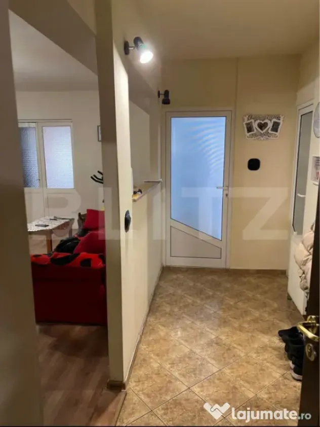 Apartament spațios, etaj 1 | 77 mp + 2 balcoane (93 mp tota