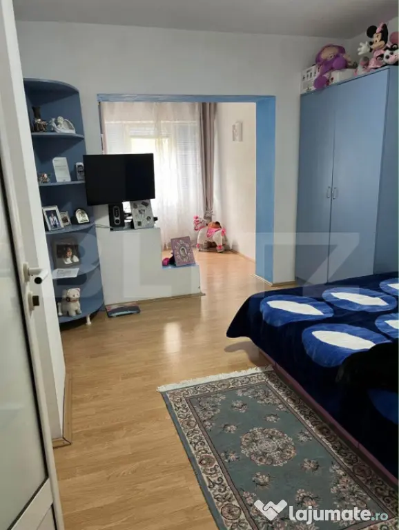 Apartament spațios, etaj 1 | 77 mp + 2 balcoane (93 mp tota
