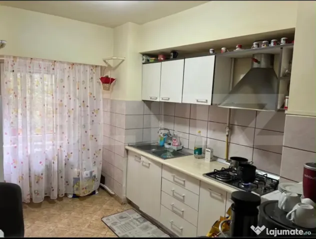Apartament spațios, etaj 1 | 77 mp + 2 balcoane (93 mp tota