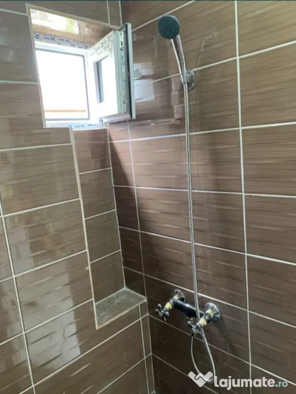 Garsoniera de vanzare cu numar de apartament si CF