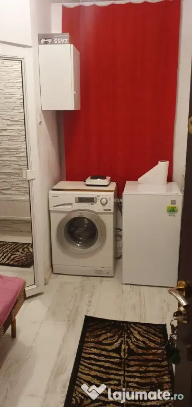 Garsoniera de vanzare cu numar de apartament si CF