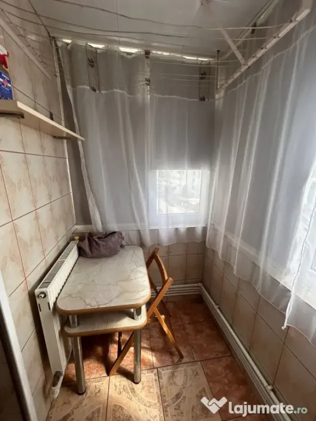 - Apartament 2 camere confort 1 decomandat, Zona Buzaului.