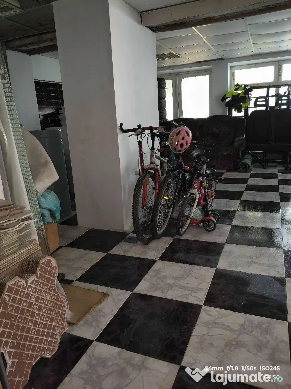 Spațiu comercial / 80 mp | Stradal | 5 parcari | Oradea central