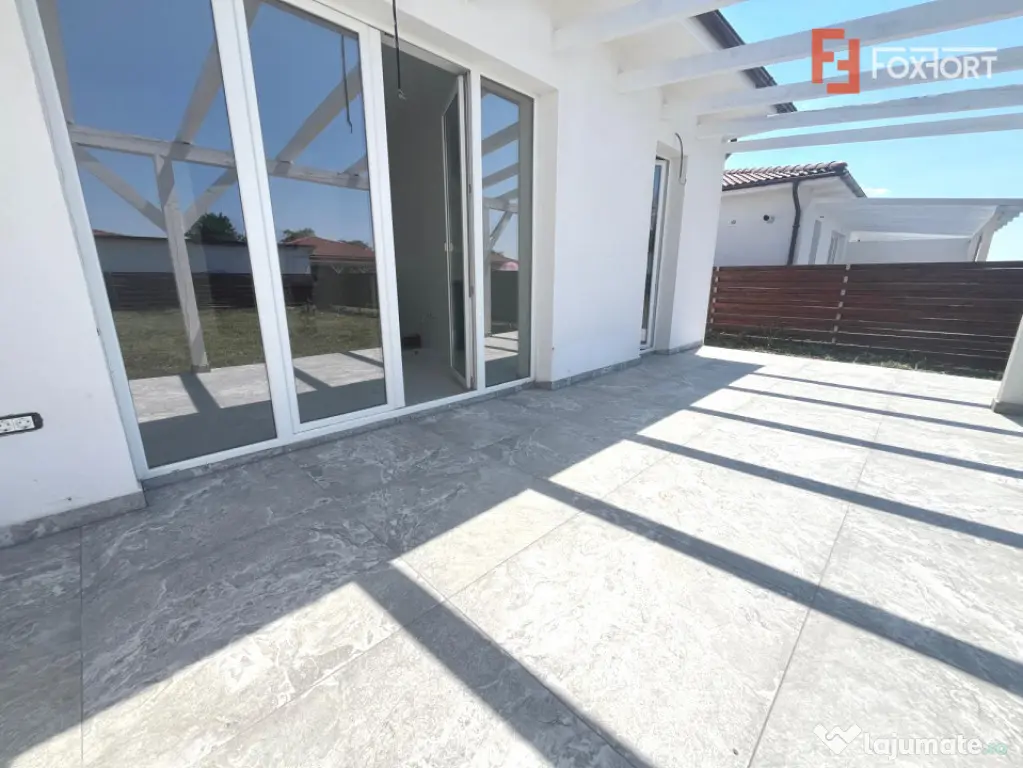 Duplex cu 4 camere si teren de 381 mp - zona Mosnita Noua