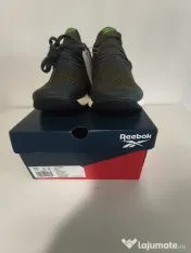 Adidas Reebok model Flip Charge 