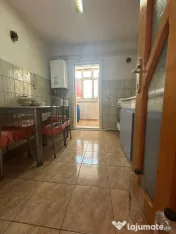 - Apartament 2 camere decomandat, zona Radu Negru. 