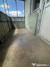 - Apartament 2 camere decomandat, zona Radu Negru. 