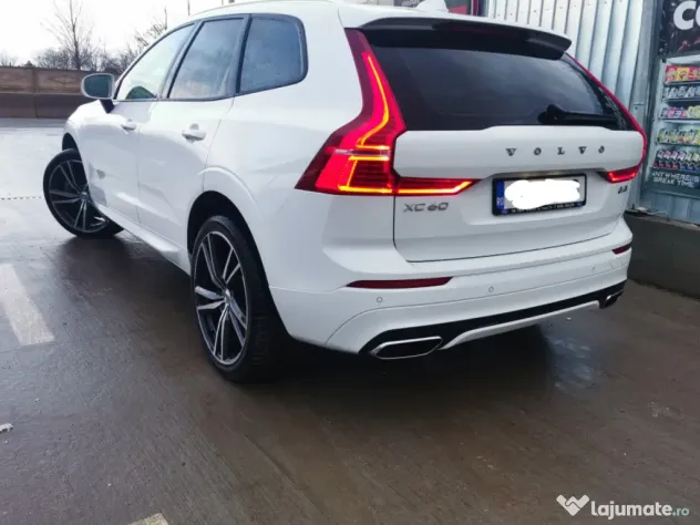 proprietar vând Volvo XC60 din 2020