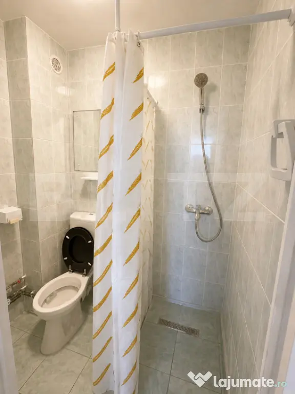 Garsonieră 28 mp, cartier Gruia, Stadionul CFR