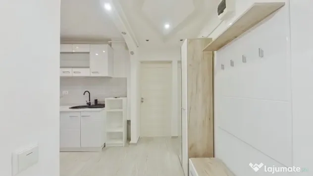 Apartament cu 2 camere de închiriat în Confectii