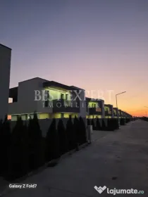 Vila D+P+ET,ansamblu închis, panouri fotovoltaice,3 locuri