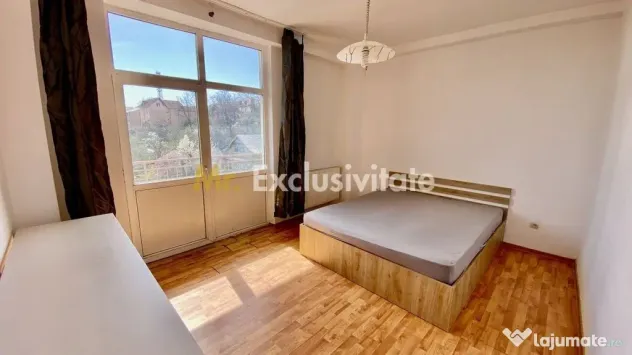 Apartament 2 camere, etaj 3, zona Teilor