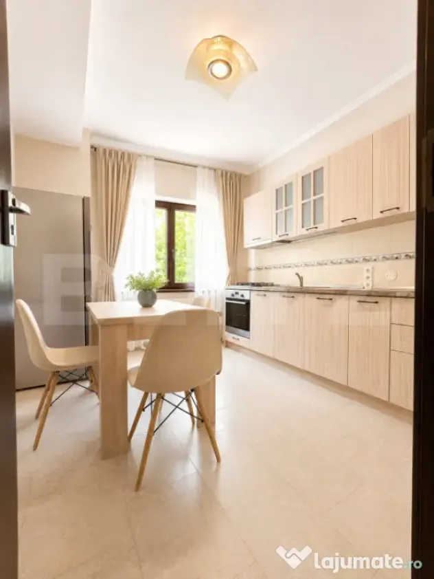???? Apartament 2 camere | 70 mp | Zonă foarte bună | Spa?