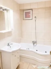 Apartament spațios cu 3 camere, parcare | Aproape de Mall A