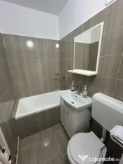 Apartament semidecomandat, etaj 3/4, renovat, zona Florilor! 