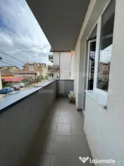 Apartament 3 camere, modern, 68 mp, parcare, zona Florilor