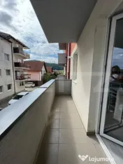 Apartament 3 camere, modern, 68 mp, parcare, zona Florilor
