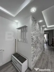 Apartament 3 camere, modern, 68 mp, parcare, zona Florilor