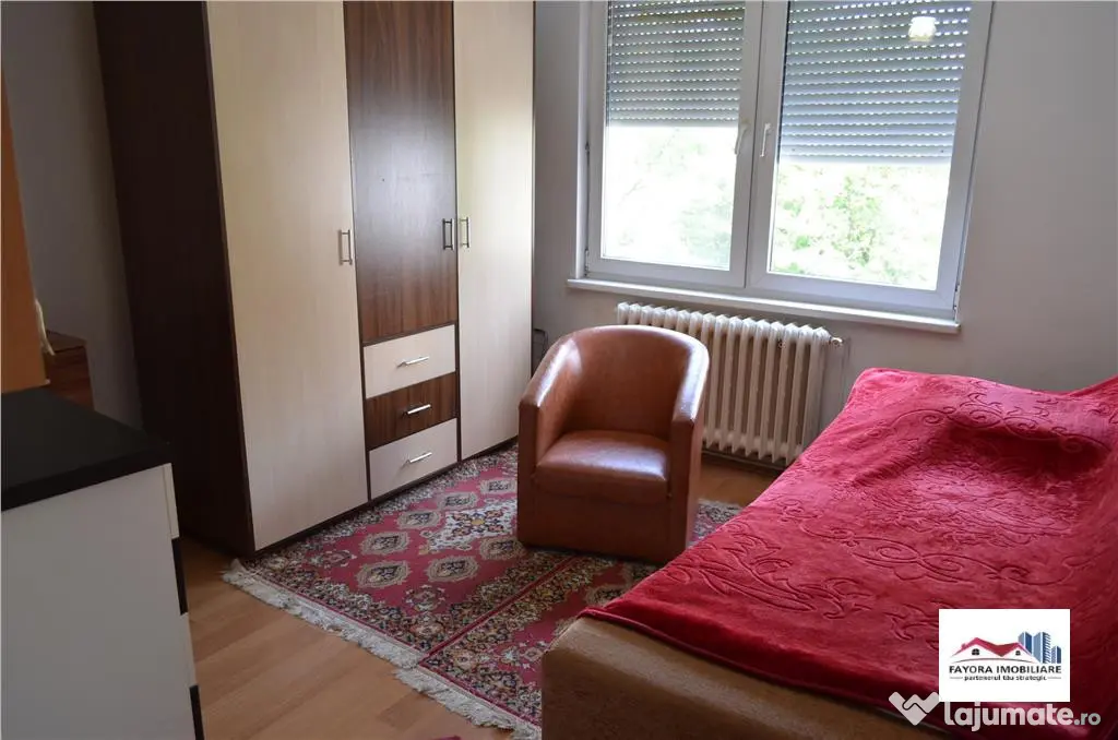 Ap. 3 Camere si 2 Bai cu Garaj de Zona Corina