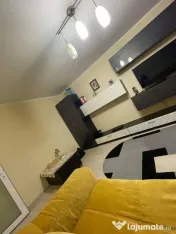 De inchiriat două camere decomandate, str. Nae leonard, ...