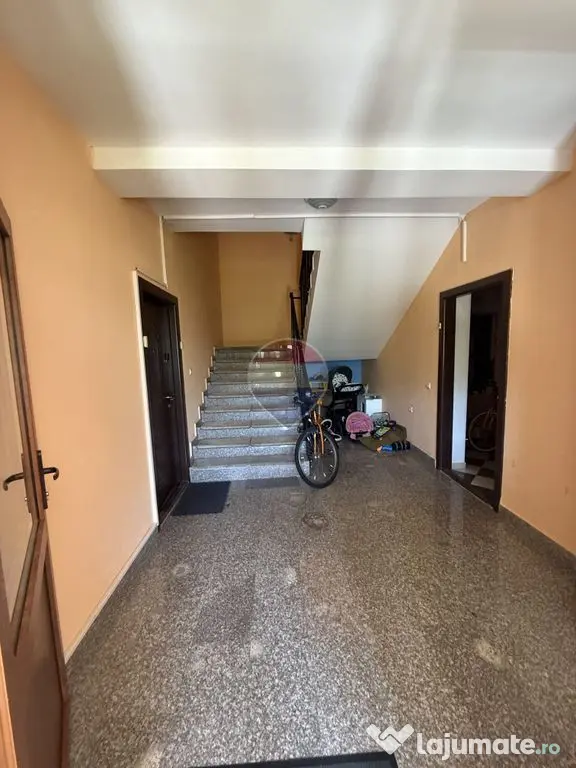 Apartament cu 2 camere de închiriat în zona Blumana