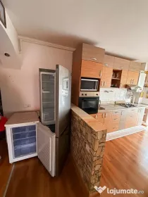 Apartament de 2 camere zona Tractorul,