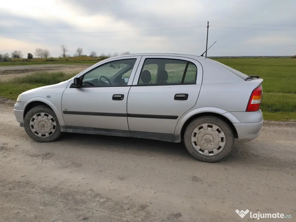 Vând Opel Astra G