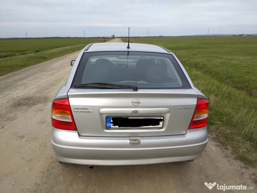 Vând Opel Astra G