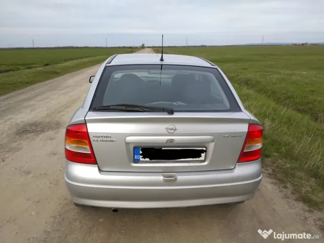 Vând Opel Astra G
