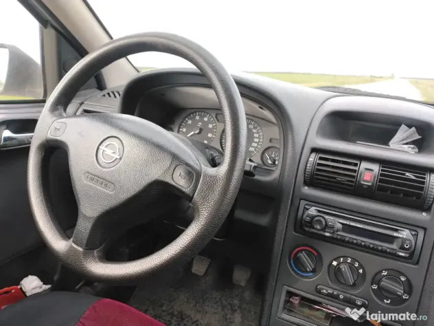 Vând Opel Astra G