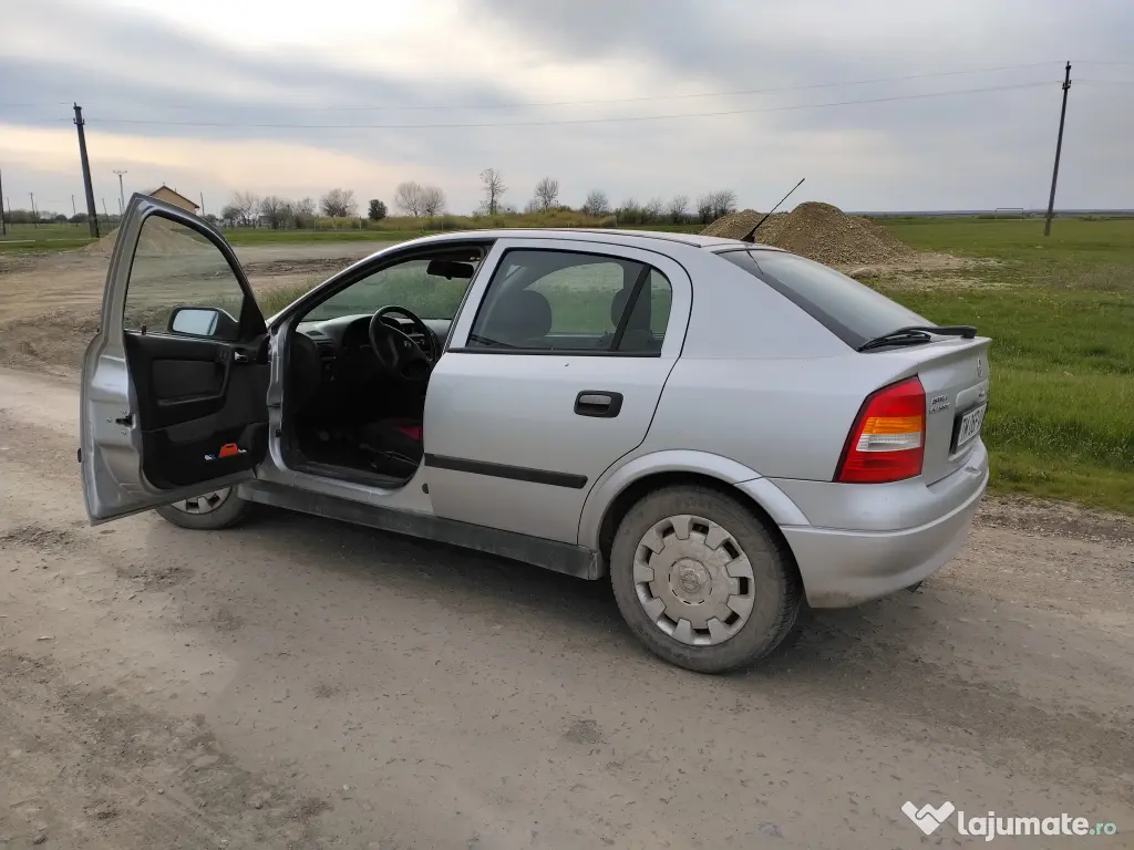 Vând Opel Astra G