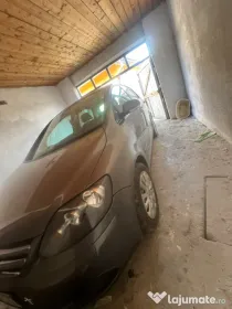 Vw Golf 5+ 2010 1,4 benzina.