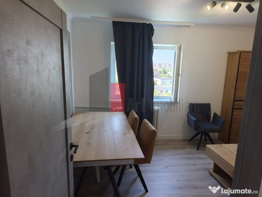Vânzare apartament 2 camere decomandat Luică