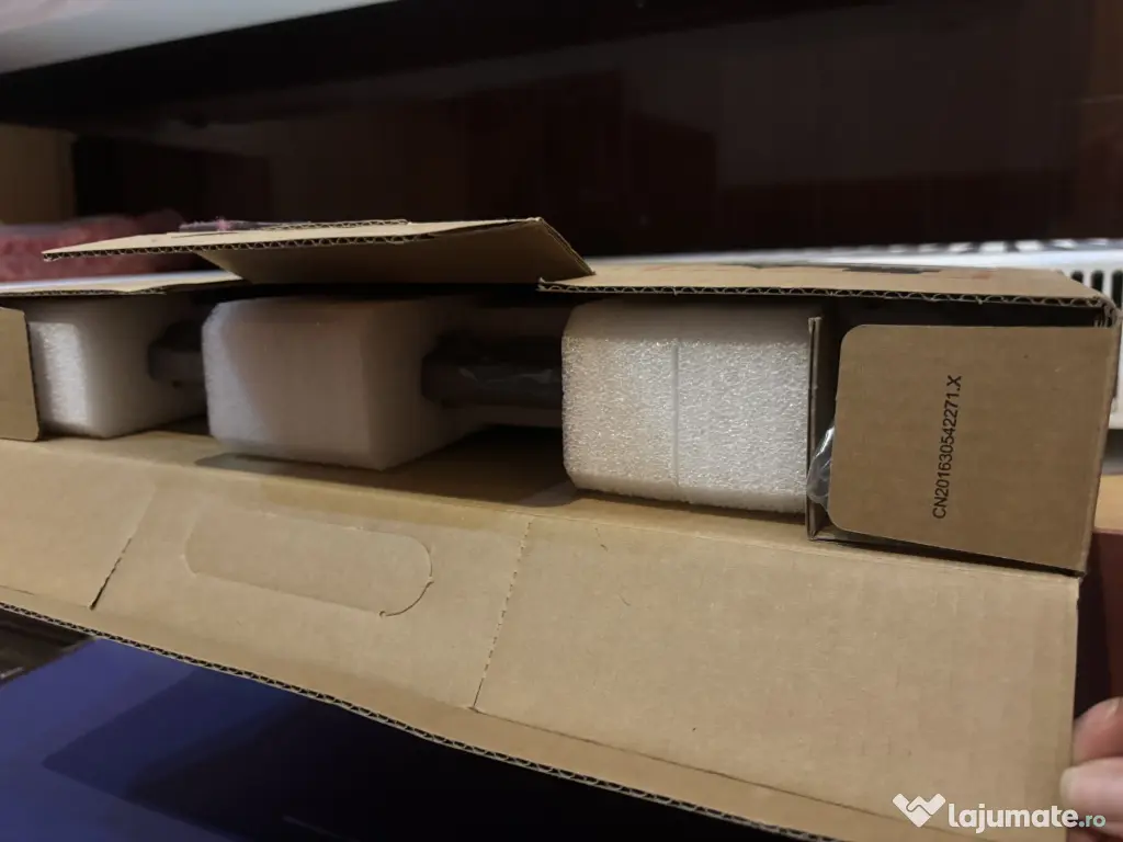Laptop Lenovo IdeaPad Slim 3 15ABR8 – nou!