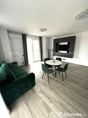 Apartament 3 camere, 65 mp, parcare, 2 balcoane, zona Pod Ma 