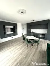 Apartament 3 camere, 65 mp, parcare, 2 balcoane, zona Pod Ma 