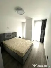 Apartament 3 camere, 65 mp, parcare, 2 balcoane, zona Pod Ma 