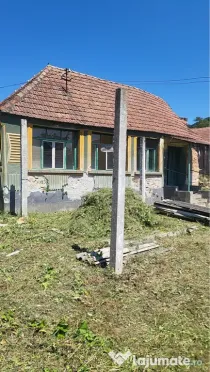 Vand casa in satul Raplotel comuna Raportul Mare!