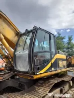 Cabina excavator pe senile JCB JS300, JCB JS300 piese