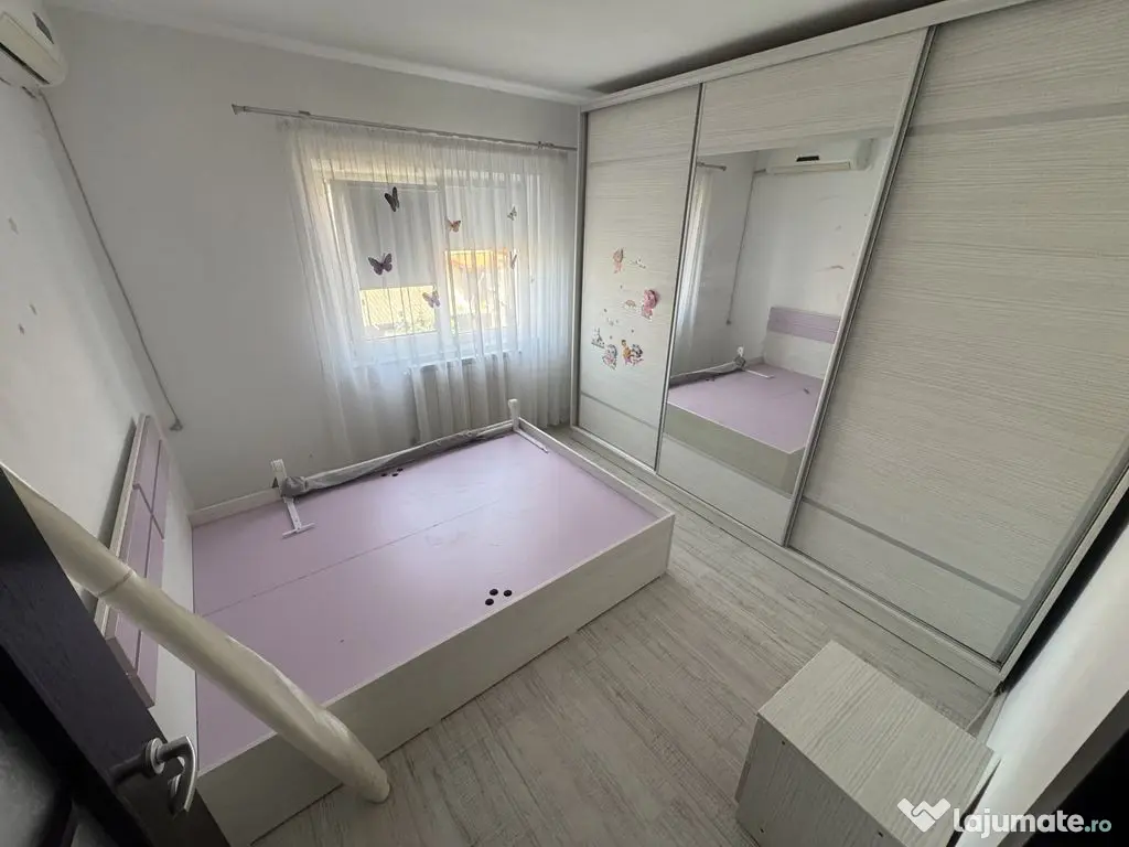 Apartament 2 camere zona Km 5 cu Centrala