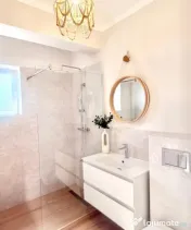 Apartament 3 camere 44 mp Floresti zona Terra 