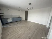 Apartament 4 camere, 93,2 mp Sub Cetate 