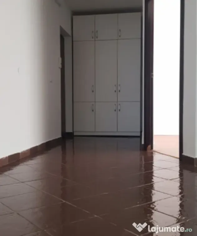 Apartament cu 3 CAMERE, 59MP, ZONA EROILOR
